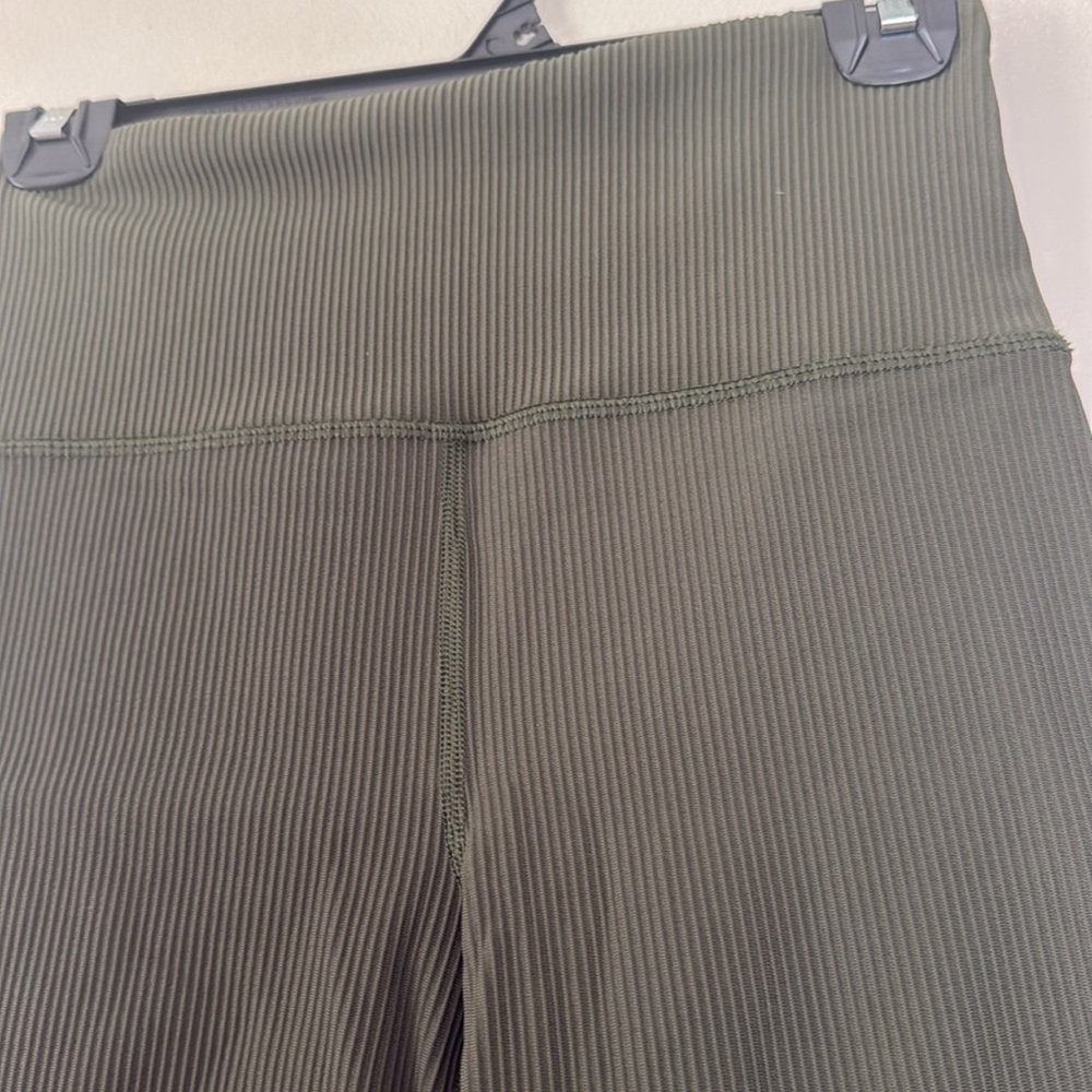 Athleta Elation Rib 7 “ Dark Green High-Waisted Bike Shorts small - Picture 2 of 6